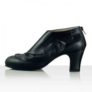 Flamenco shoes